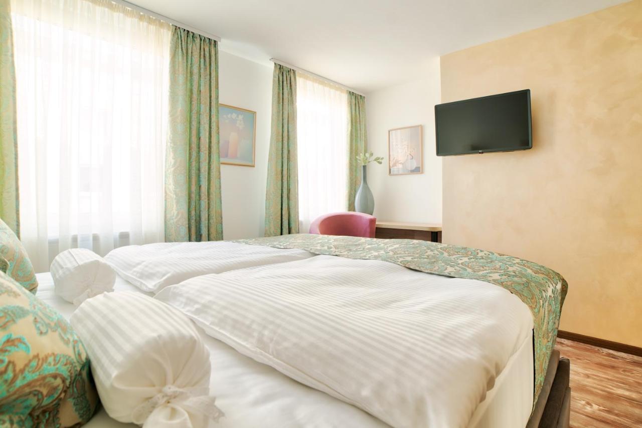 Hotel Tiffany كاسيل المظهر الخارجي الصورة